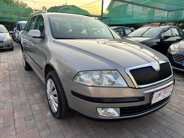 Skoda Octavia 2.0 TDI 4x4 Wagon Elegance - Foto 4