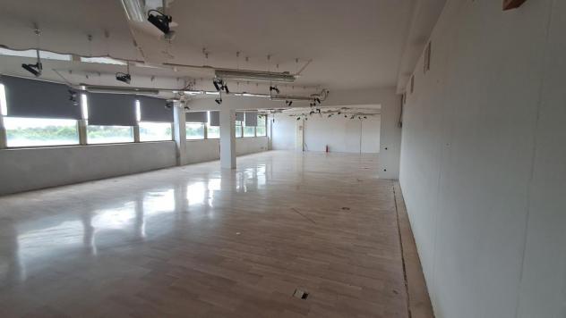 Locale comm.le/Fondo in affitto a Cascina 200 mq Rif: 1326864