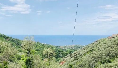 Rif. 1000 – Cogorno – a pochi minuti da Lavagna – Vista mare – Rustico con proge