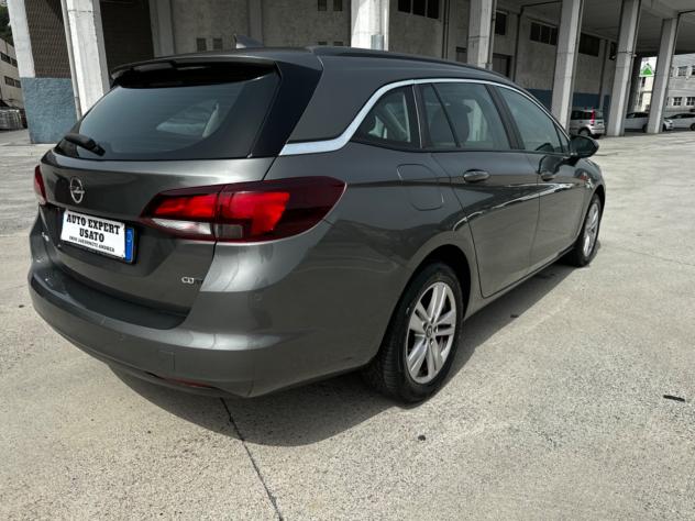 Opel Astra 1.6 CDTi 110CV S&S Tourer Innovation 2017 - Foto 5
