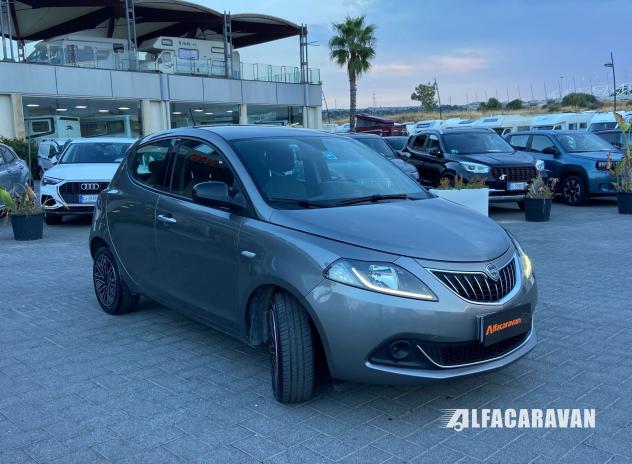 Lancia Ypsilon 1.0 firefly hybrid Gold - Foto 3