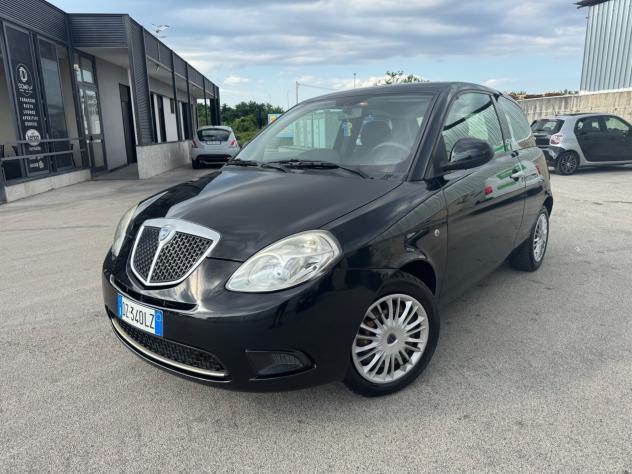 Lancia Ypsilon 1.4 Platino Ecochic GPL