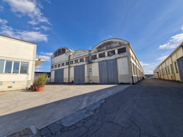 Immobile di 3215 m² con più di 5 locali in affitto a Settimo Milanese - Foto 2