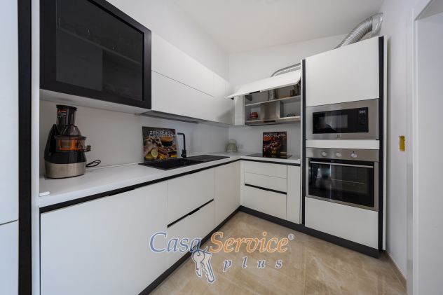 Prestigiosa Villa di Lusso con Parco Privato e Piscina - Foto 3