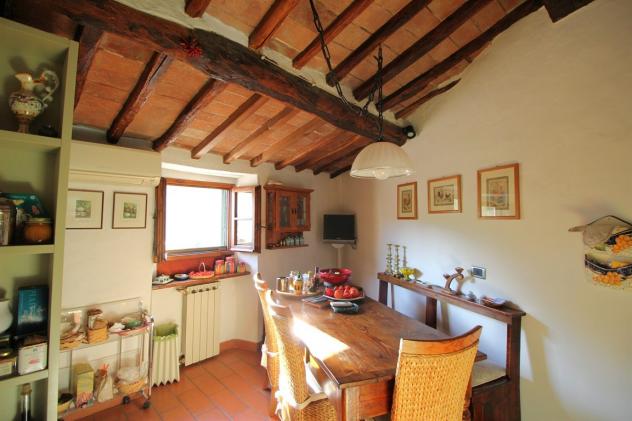 APPARTAMENTO IN PALAZINA BIFAMILIARE NEL CENTRO DI GREVE IN CHIANTI - Foto 2