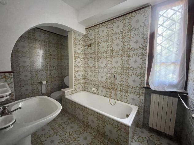 VILLA di 10 vani e di 240 mq (PIETRASANTA) rif. 302 - Foto 13