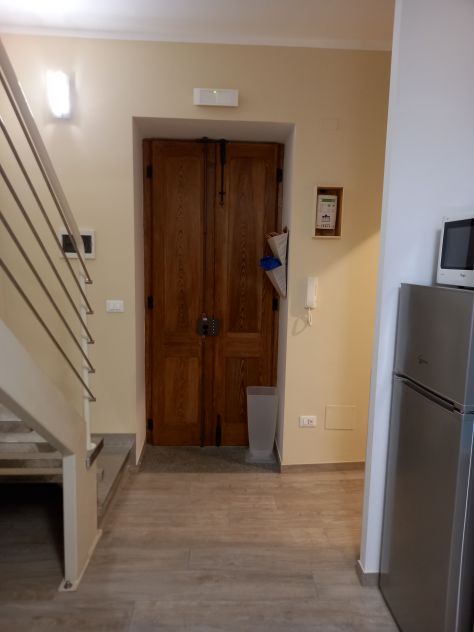 TRILOCALE NUOVO, COMPLETAMENTE ARREDATO, VICINO POLITECNICO E PALAGIUSTIZIA