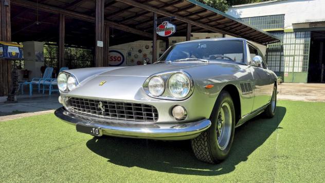 Ferrari 330 GT 2+2 I Serie 1964 - Foto 5