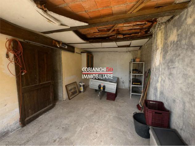 V000862 - BEE , PALAZZO COMPOSTO DA TRE APPARTAMENTI CON GIARDINO E VISTA - Foto 13