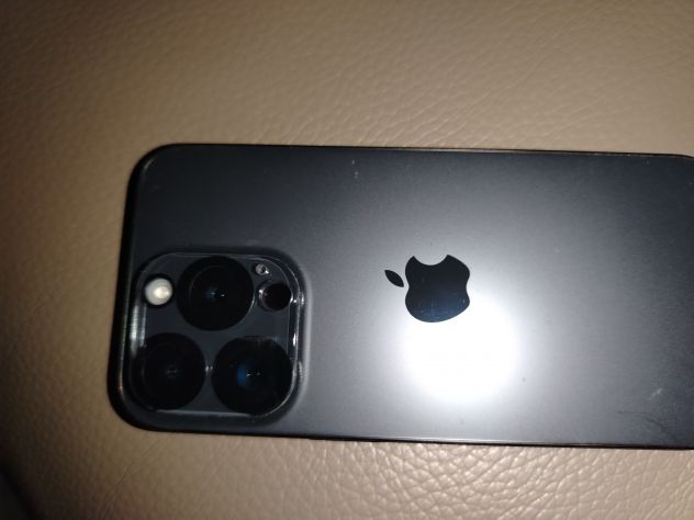 Vendo iphone 15 pro usato 2 mesi