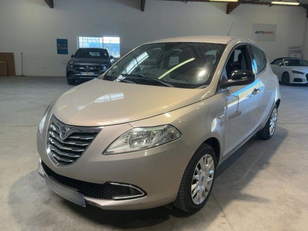 Lancia Ypsilon 1.2 69 CV 5 porte S&S Silver