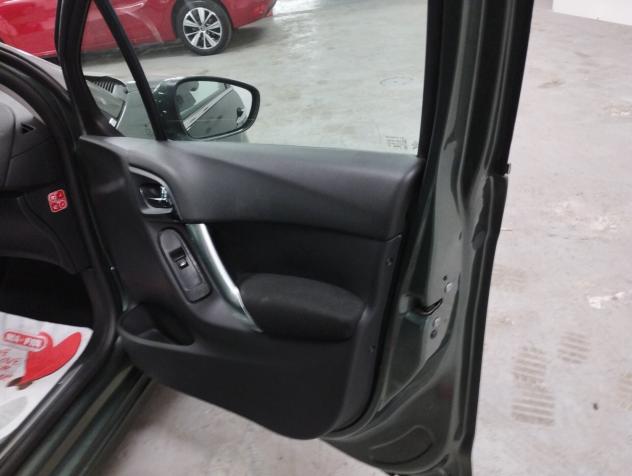 Citroen C3 1.4 HDi 70 Exclusive - Foto 6