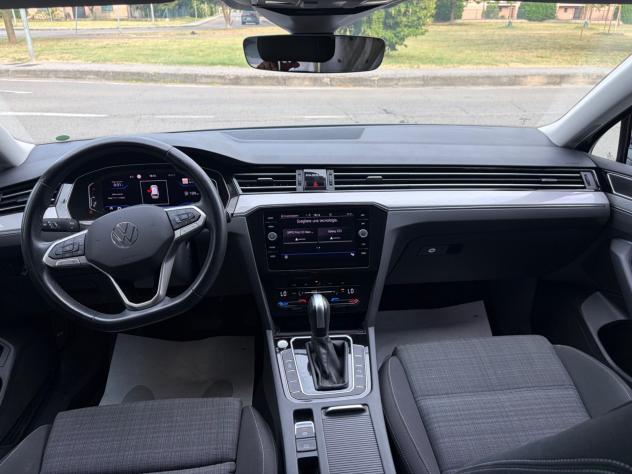 Volkswagen Passat Variant 2.0 TDI SCR EVO DSG Business - Foto 6
