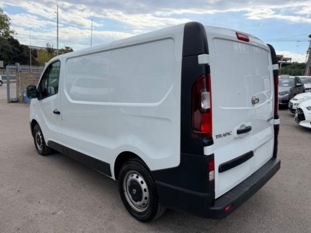 RENAULT Trafic T27 1.6 dCi 95CV rif. 24204536 - Foto 7