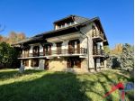 Panoramica villa singola immersa nel verde con terreno