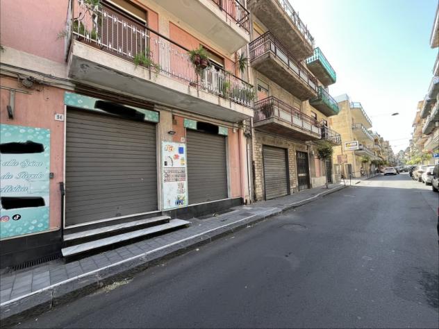 Locale commerciale in affitto a Misterbianco