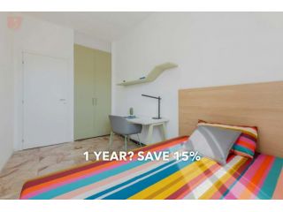 Room in Via Giuseppe Compagnoni, Ferrara for 172 m² with 9 bedrooms