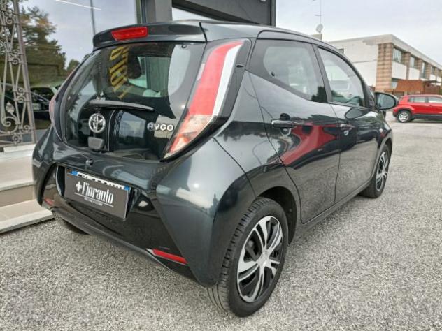 TOYOTA Aygo 1.0 VVT-i 69 CV 5 porte x-cool rif. 24179644 - Foto 4