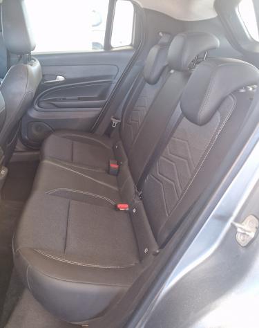 Jeep Avenger e-Hybrid 1.2 MHEV e-Hybrid Turbo Altitude - Foto 9