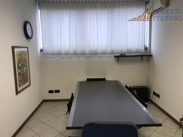 CAPANNONE CON UFFICI IN VENDITA AD AGRATE BRIANZA - Foto 16
