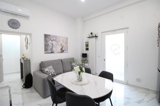 Porzione di corte di 3 locali e servizi - Foto 4