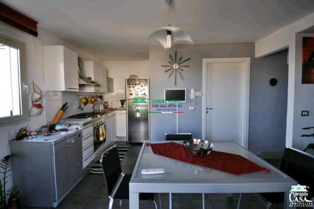 Rif. 5726 - Appartamento, ristrutturato, con terrazzino - Foto 2