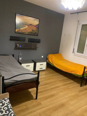Posto letto per studentessa – 350 € spese condominiali incluse - Foto 5