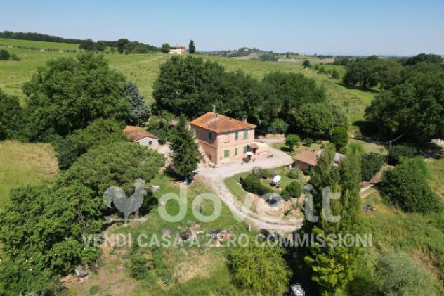 Rustico / Casale di 120 m² con 4 locali in vendita a Montepulciano - Foto 2