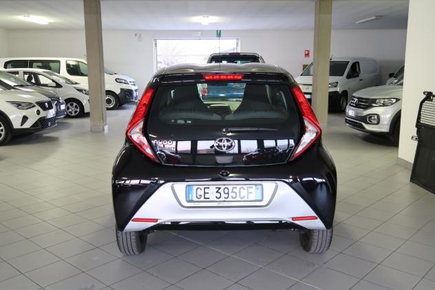 Toyota Aygo Connect 1.0 VVT-i 5 porte x-cool Automatica - Foto 6