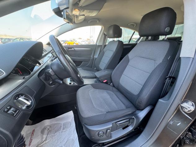 Volkswagen Passat 1.6 TDI Comfortline BlueM. Tech. - Foto 8