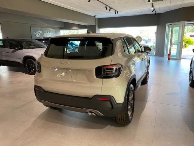 Jeep Avenger e-Hybrid 1.2 MHEV e-Hybrid Turbo Longitude - Foto 8