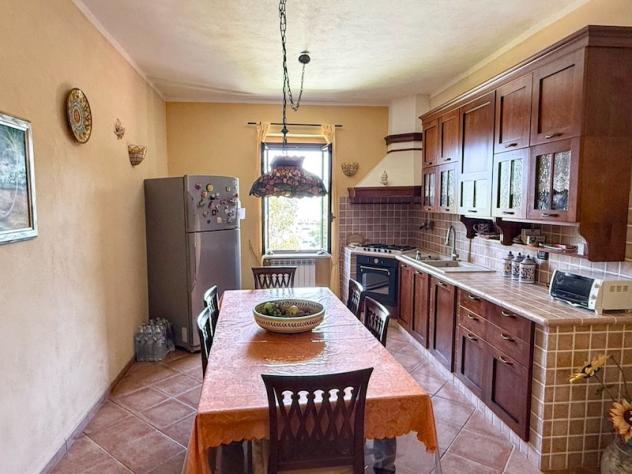 APPARTAMENTO INDIPENDENTE di 4 vani e di 83 mq (CAPOLIVERI) rif. 123 - Foto 12