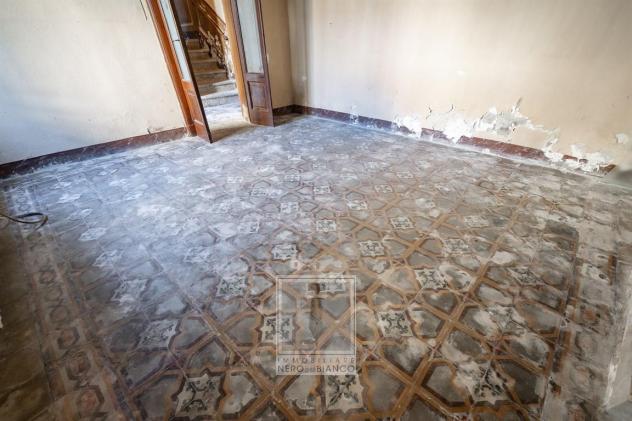 PORZIONE DEL 1800 DA RESTAURARE A COLLE BRIANZA - Foto 18
