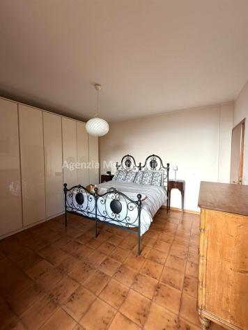 Appartamento con mansarda, garage e giardino esclusivo. - Foto 5