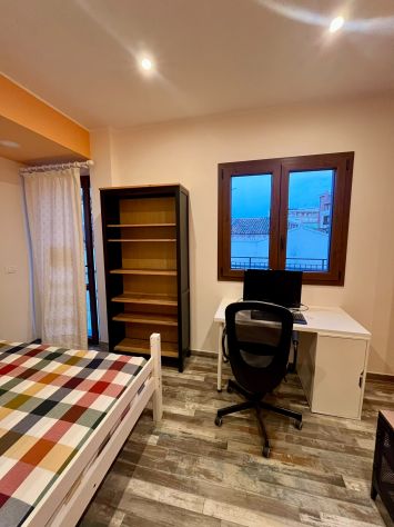 Bivani indipendente nuovo arredato su due livelli, terrazzo climatizzato, - Foto 9