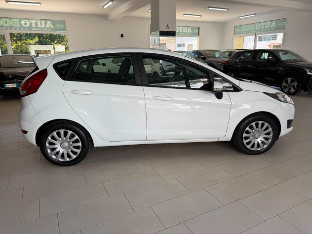 Ford Fiesta 1.5 TDCi 75CV 5 porte - Foto 7