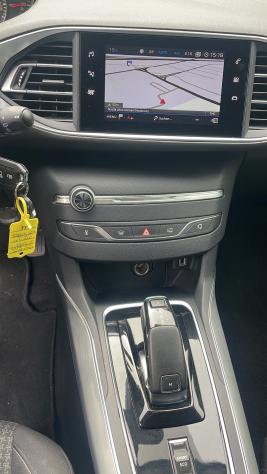 Peugeot 308 PureTech Turbo 130 S&S EAT8 Allure - Foto 10