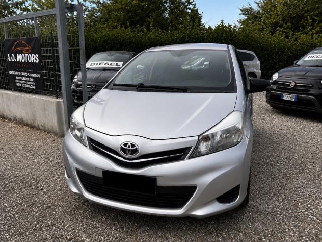 Toyota Yaris 1.0 5 porte Lounge