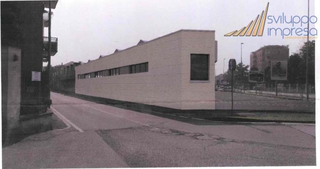 NEGOZIO PLURIVETRINE IN AFFITTO A BRUGHERIO - Foto 3