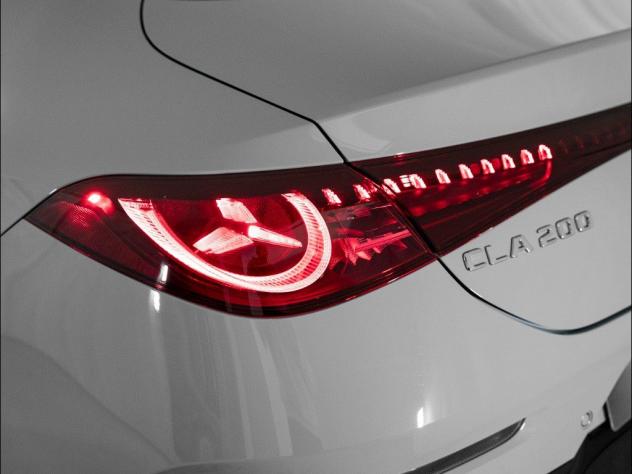 Mercedes-Benz CLA C178 BERLINA IBRIDA 200 - Foto 3