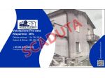 Immobile in asta di 240 m², box auto in vendita a Bevagna