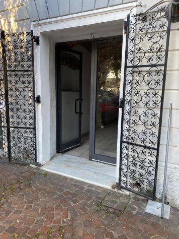 1 Vetrina in affitto a Sarzana - Foto 2