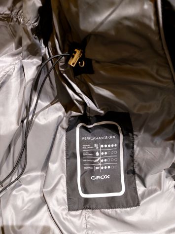 PIUMINO NERO GEOX DONNA - Foto 3