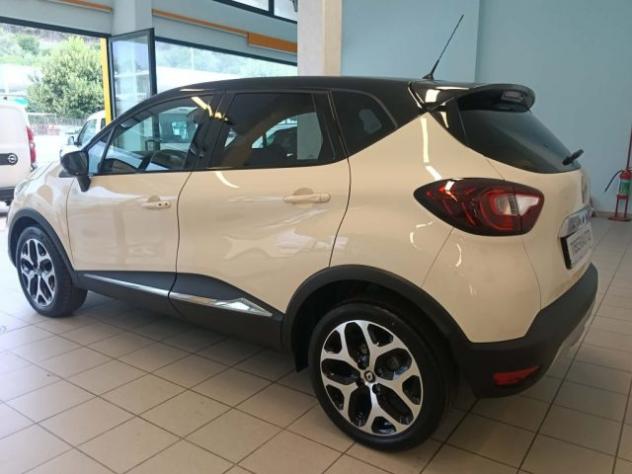 RENAULT Captur dCi 8V 90 CV EDC Sport Edition2 rif. 23892640 - Foto 2