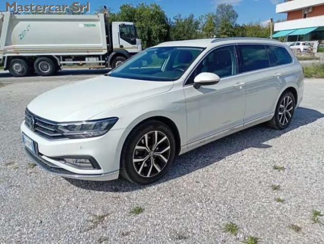 VOLKSWAGEN Passat Variant Passat Variant 2.0 tdi Executive 200cv dsg - GH430 rif. 24165611 - Foto 2