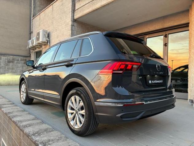 VOLKSWAGEN Tiguan 2.0 TDI 150 CV SCR DSG Life rif. 23947227 - Foto 7