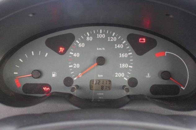 NISSAN - Micra - 1.0 16V 5 porte Visia - Foto 9
