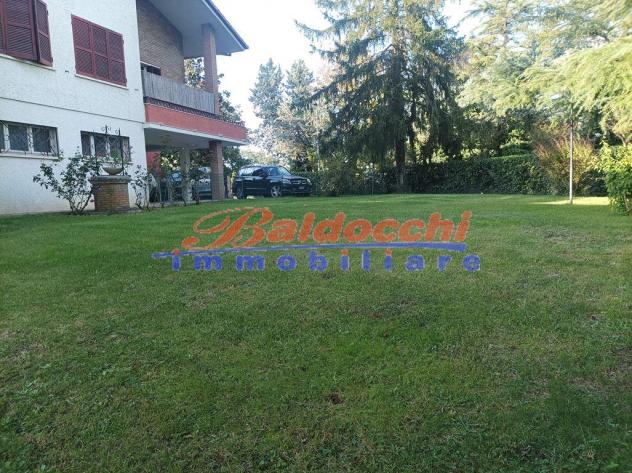 CALCINELLI - POSIZIONE PANORAMICA - VILLA SINGOLA CON GIARDINO