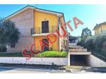 Immobile in asta di 250 m², box auto in vendita a Cingoli
