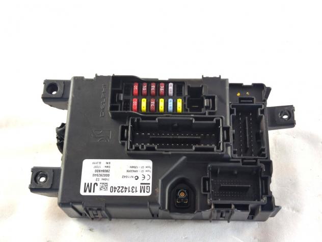 13142240 CENTRALINA FUSIBILIERA SCATOLA FUSIBILI RELE' OPEL CORSA D 1.2 B 59KW 5M 5P (2007) RICAMBIO USATO